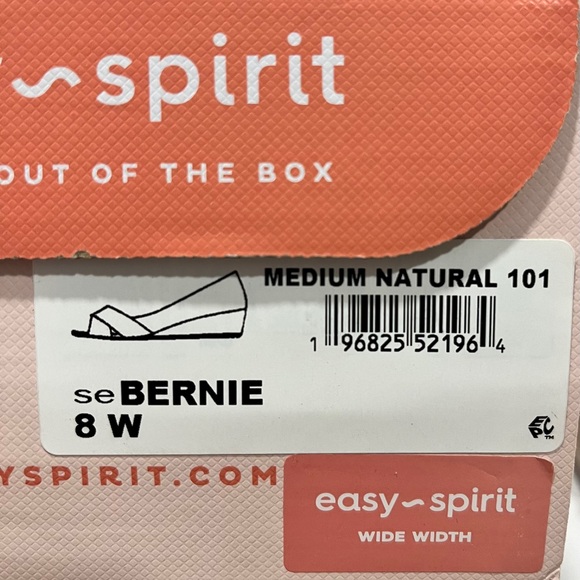 Easy Spirit Bernie‎ Dress Wedge. Size: 8W. Color: Tan - Picture 9 of 9